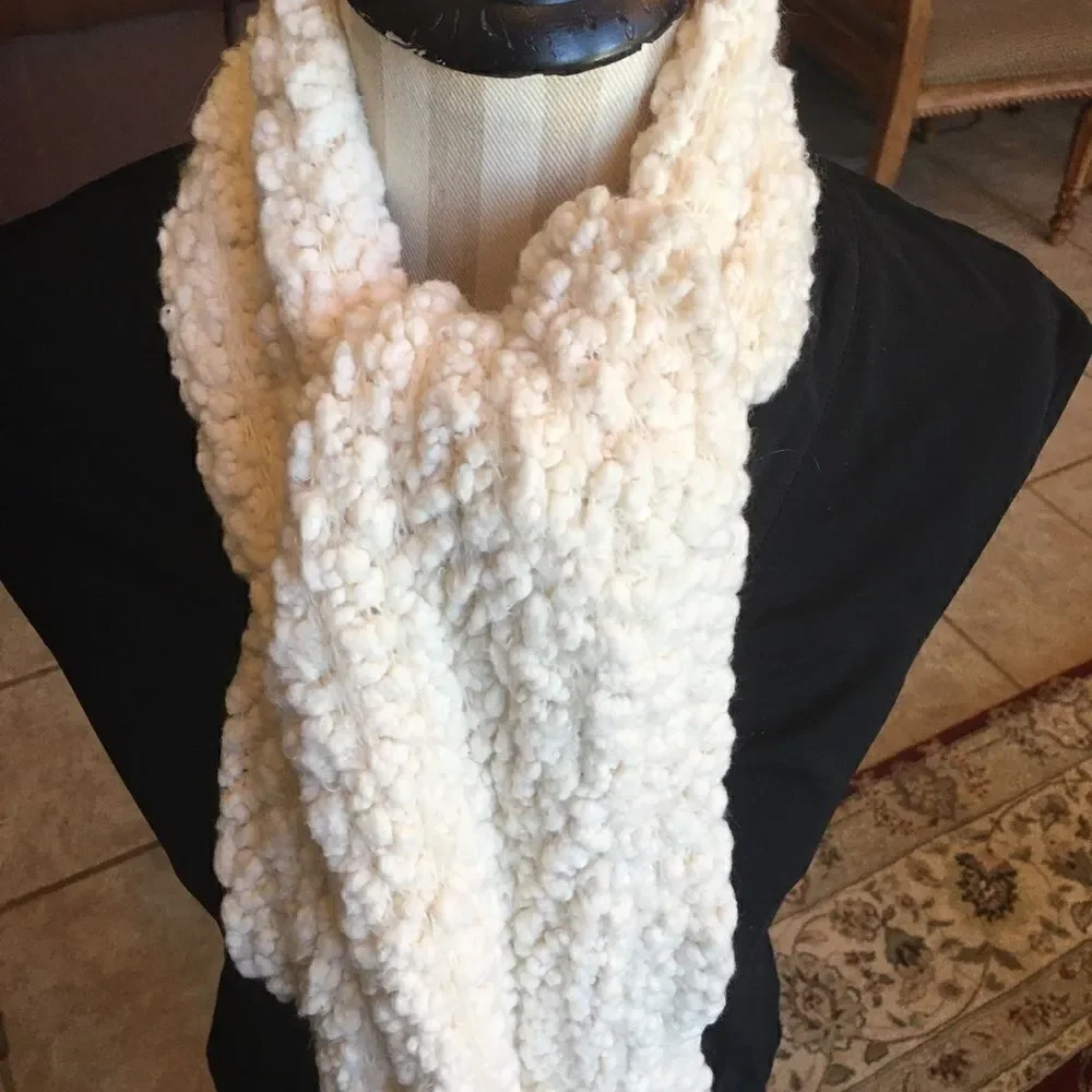 HOMEMADE HAND Knit Scarf!